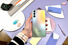 Niektoré modely smartfónov sa v rebríčkoch predajov u operátorov dokážu udržať aj dlhšiu dobu. „Sú to hlavne modely, kde výrobcovia ponúkajú dlhšiu podporu softvéru a bezpečnostných aktualizácií. Samozrejme, je to úzko späté aj so schopnosťou predávajúceho investovať do marketingu a viditeľnosti medzi zákazníkmi,“ vysvetľuje Alexandra Piskunová, hovorkyňa Orangeu Slovensko.